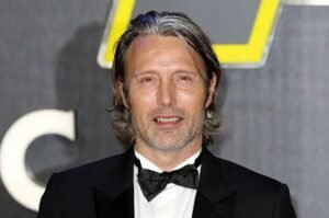 Mads Mikkelsen - Name, age, height, hometown, famous movies, current relationship, awards.