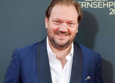 Charly Hübner – Name, age, height, hometown, famous movies, current relationship, awards.