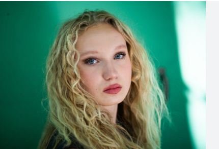 Helena Zengel – Name, age, height, hometown, famous movies, current relationship, awards.