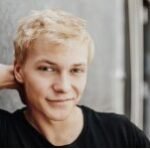 Julius Nitschkoff – Name, age, height, hometown, famous movies, current relationship, awards.