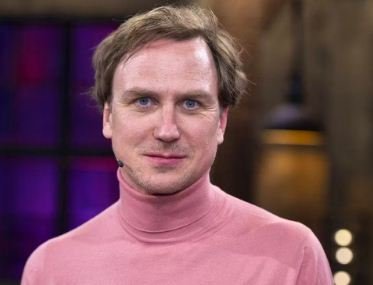 Lars Eidinger – Name, age, height, hometown, famous movies, current relationship, awards.