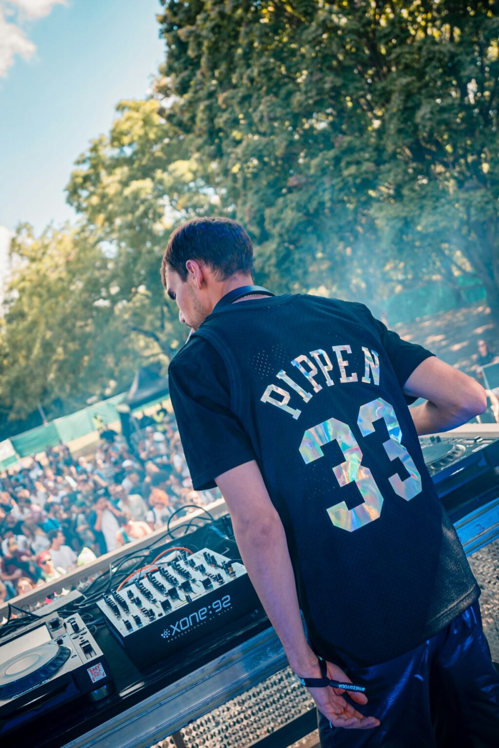 Popeye jones taylor swift