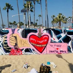 Daniel Longo: A Professional Artist with His Amazing Arts Clothing